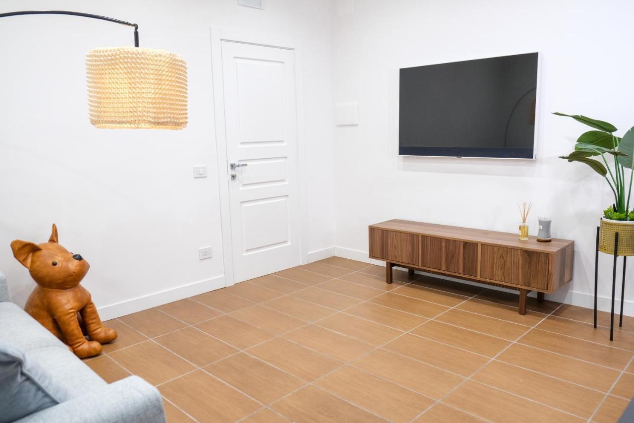Aroma Apartment, Maschio Angioino-Porto Di Napoli エクステリア 写真